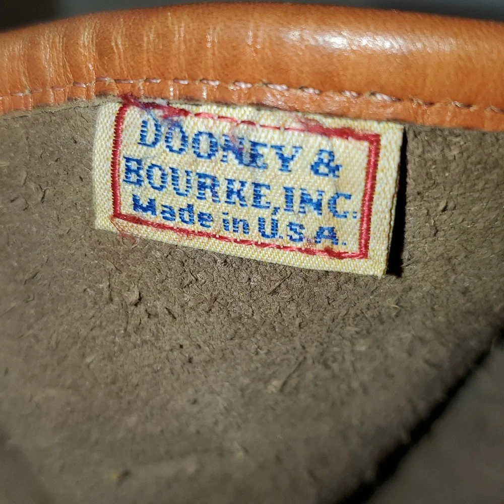 USA 🇺🇲 Vintage DOONEY & BOURKE Crossbody Bag